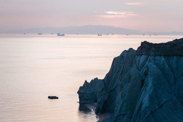 Commodity vessel transits through Strait of Hormuz hit three-month low, data shows